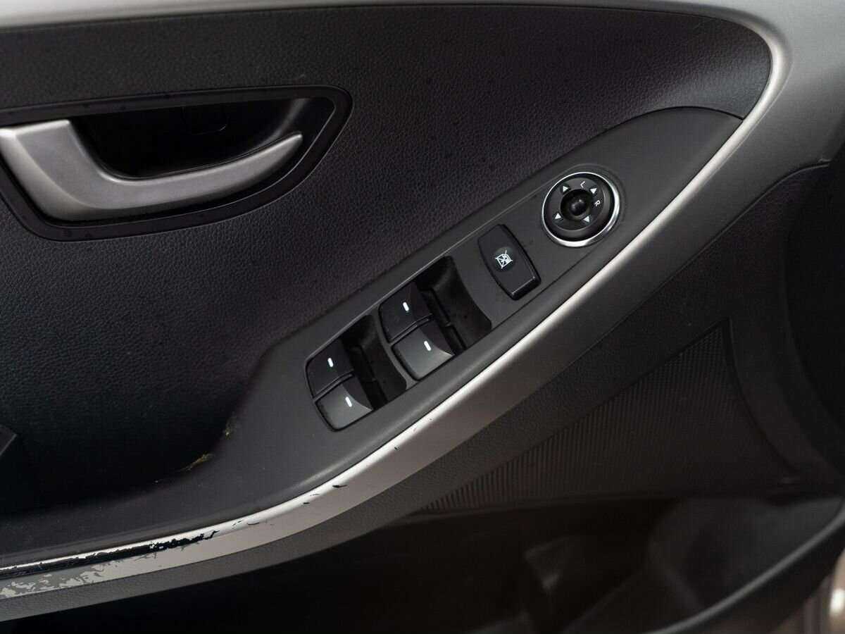 Hyundai i30, 2013 Фото №14