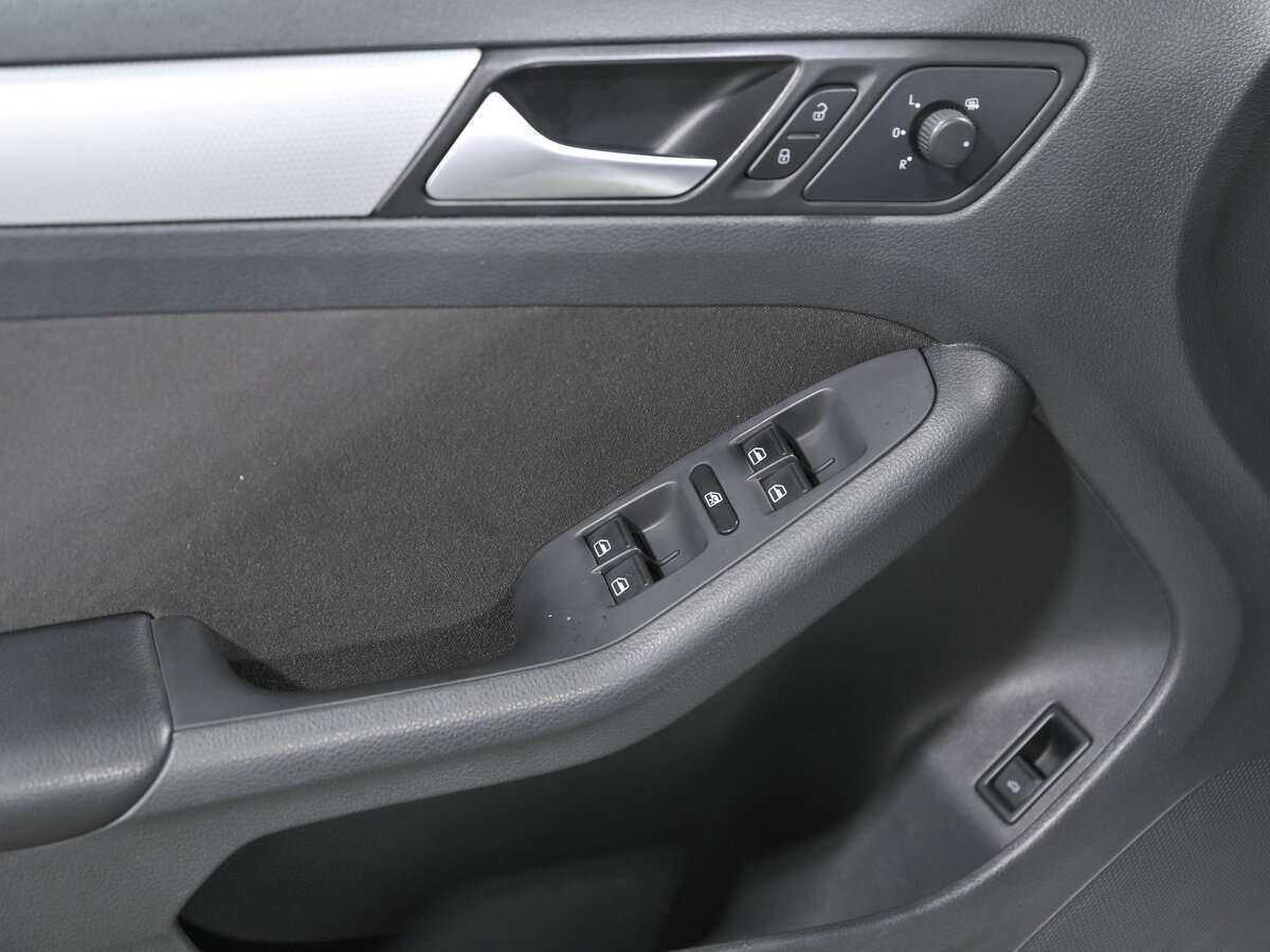 Volkswagen Jetta, 2013 Фото №14