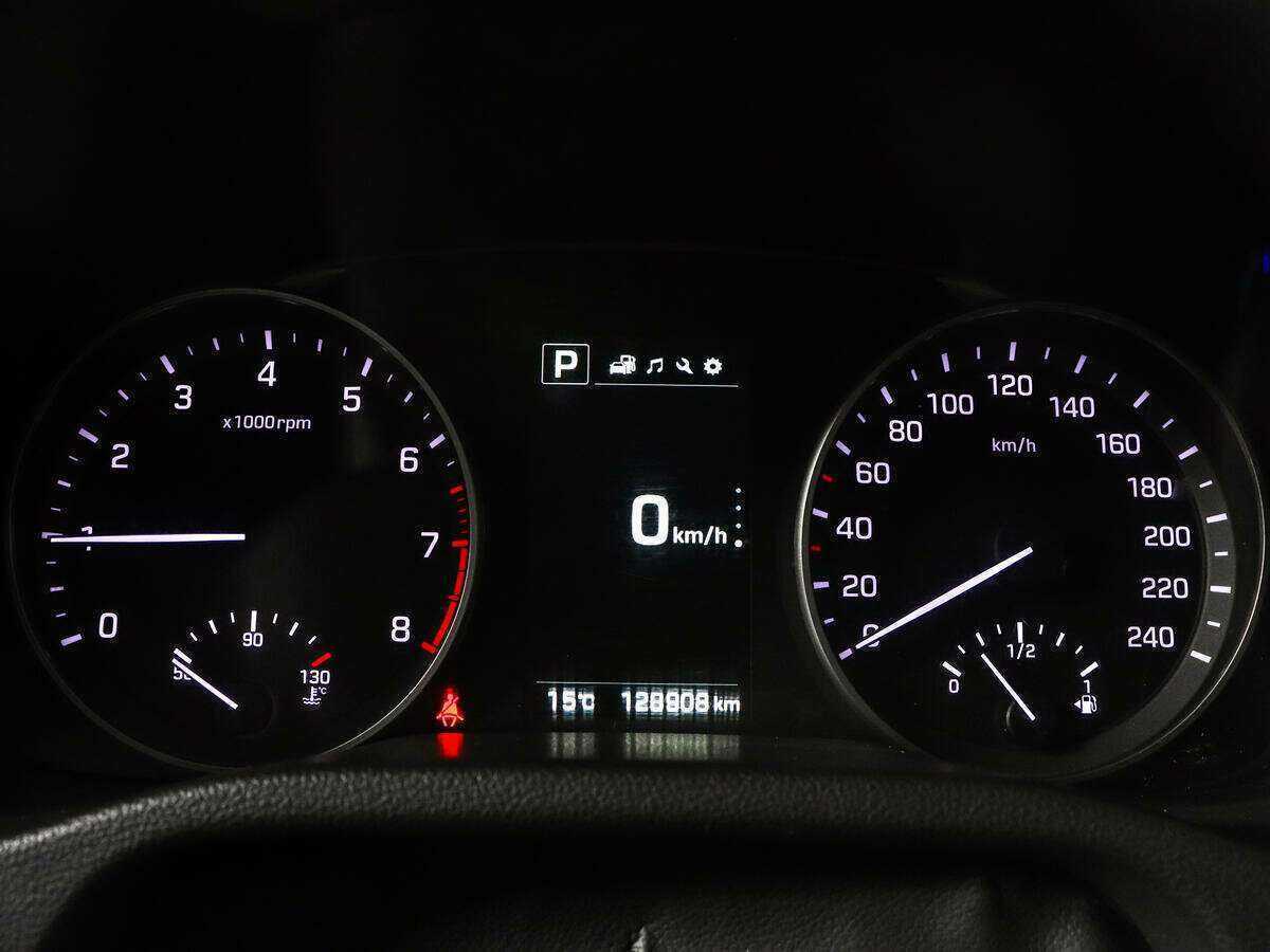 Hyundai Elantra, 2018 Фото №11