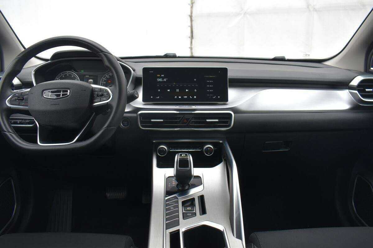 Geely Coolray, 2021 Фото №12