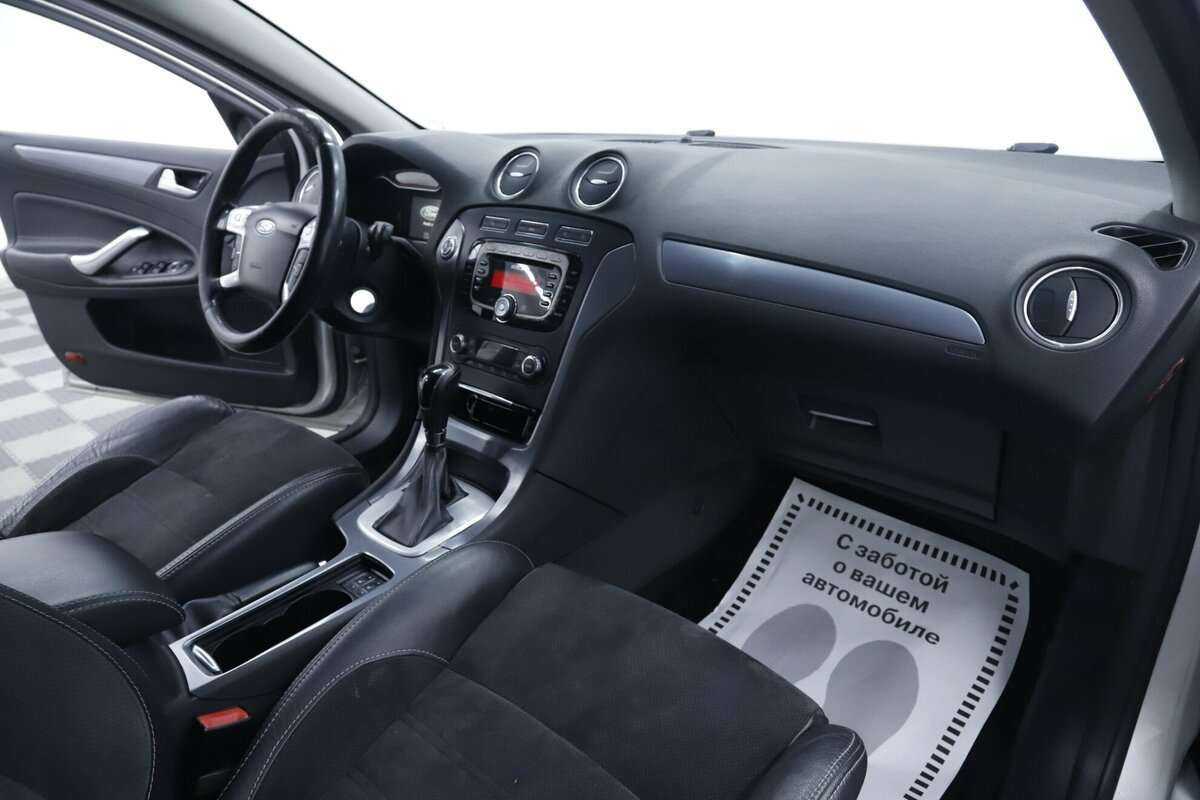 Ford Mondeo, 2013 Фото №13