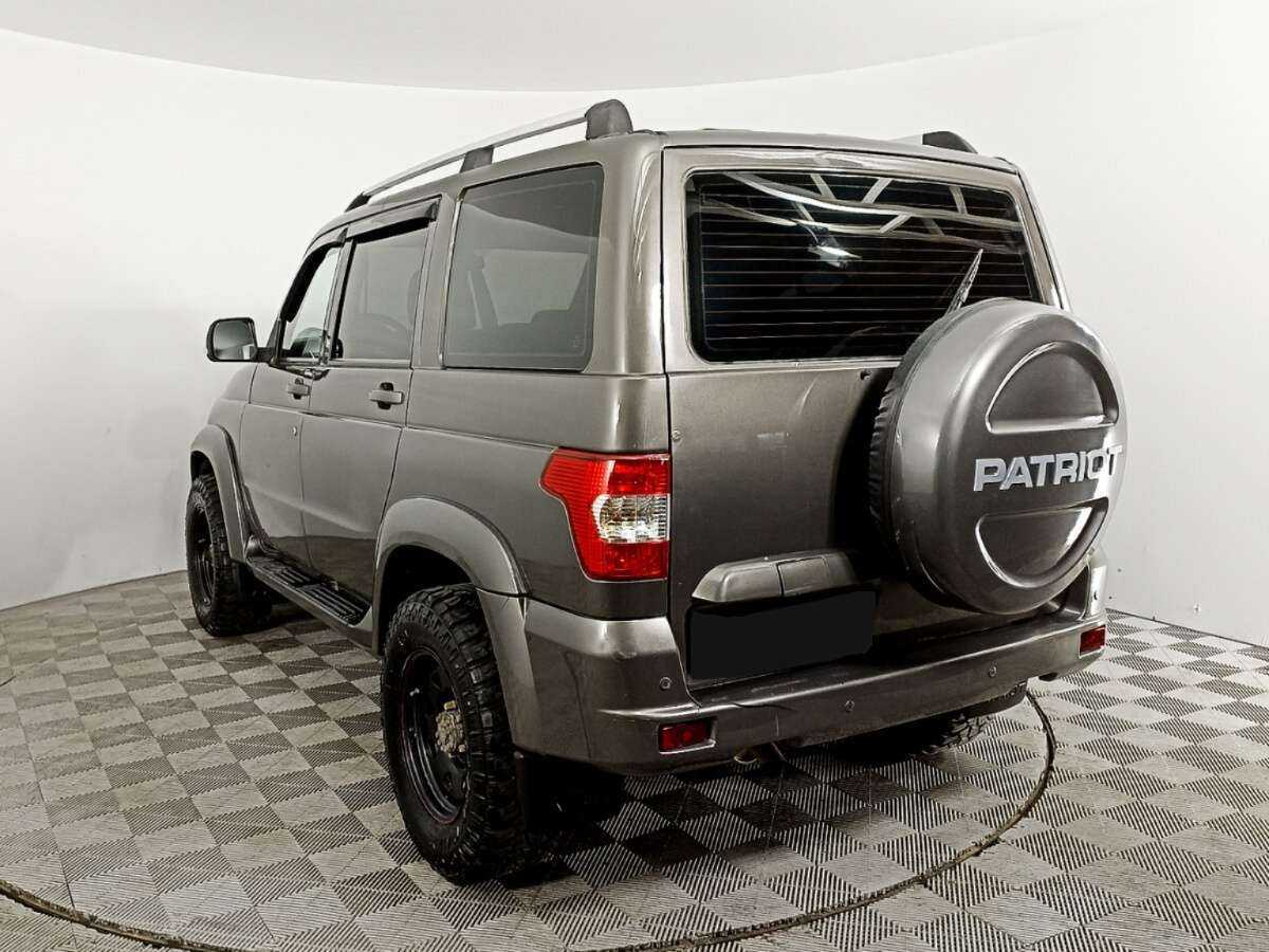 УАЗ Patriot, 2016 Фото №7