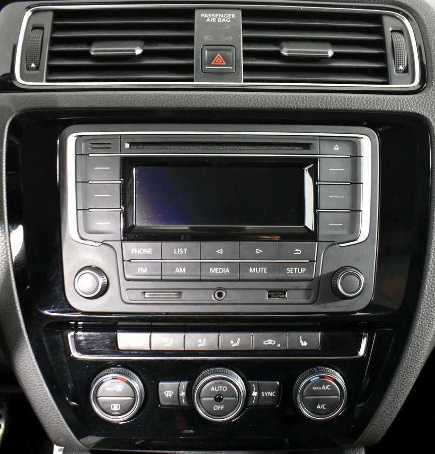 Volkswagen Jetta, 2016 Фото №11