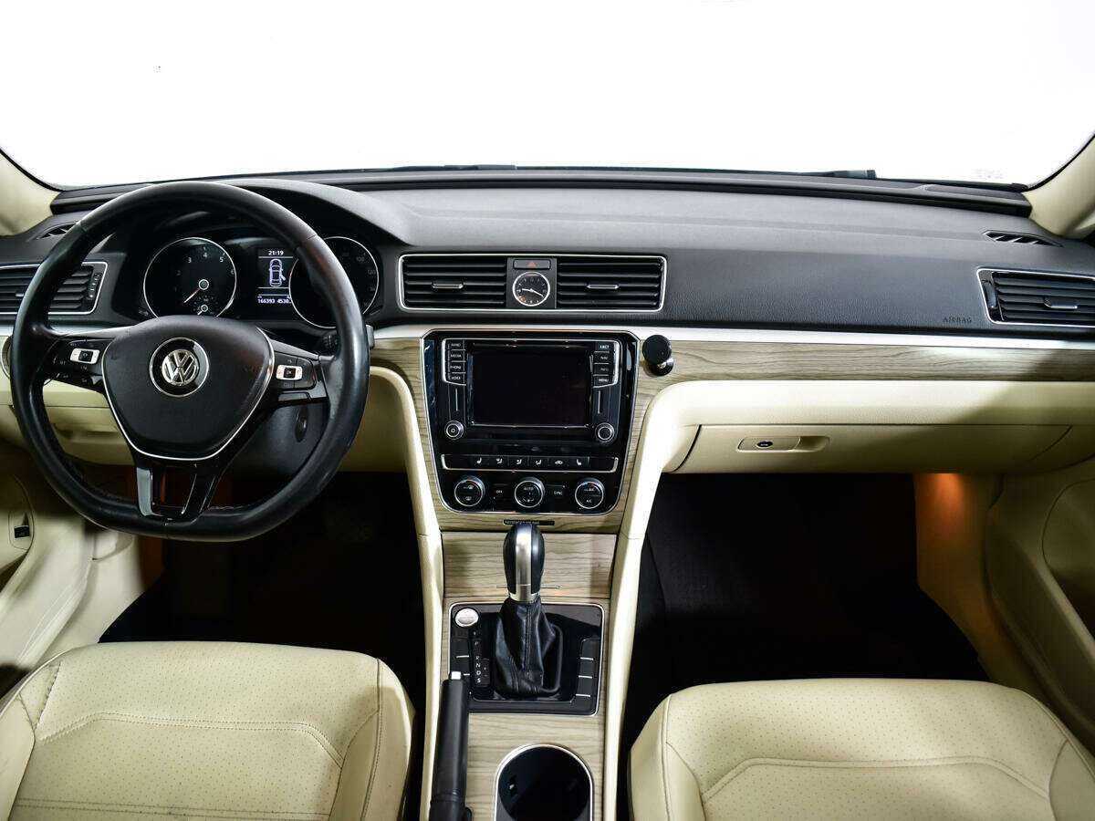 Volkswagen Passat, 2016 Фото №12