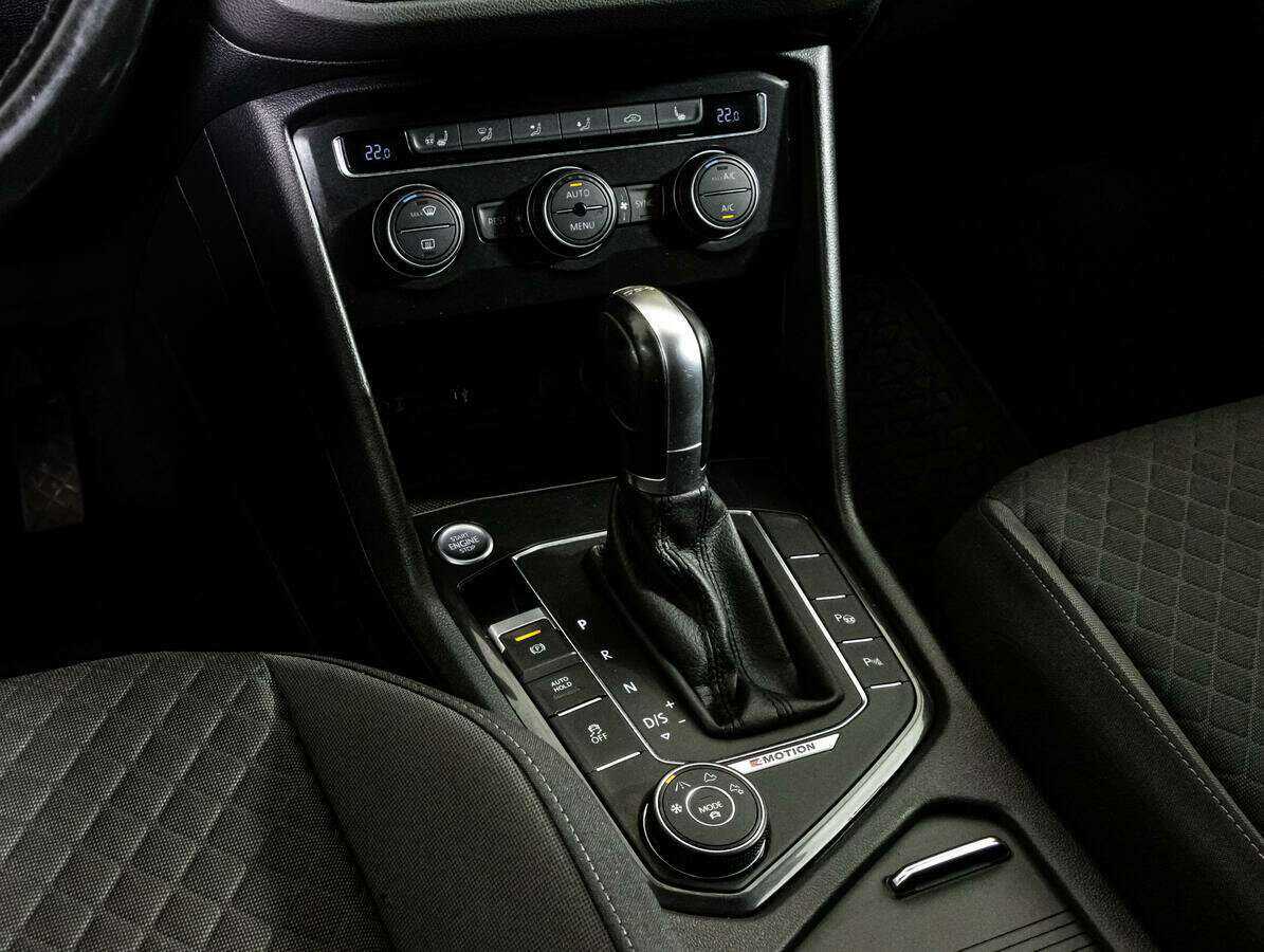 Volkswagen Tiguan, 2017 Фото №12