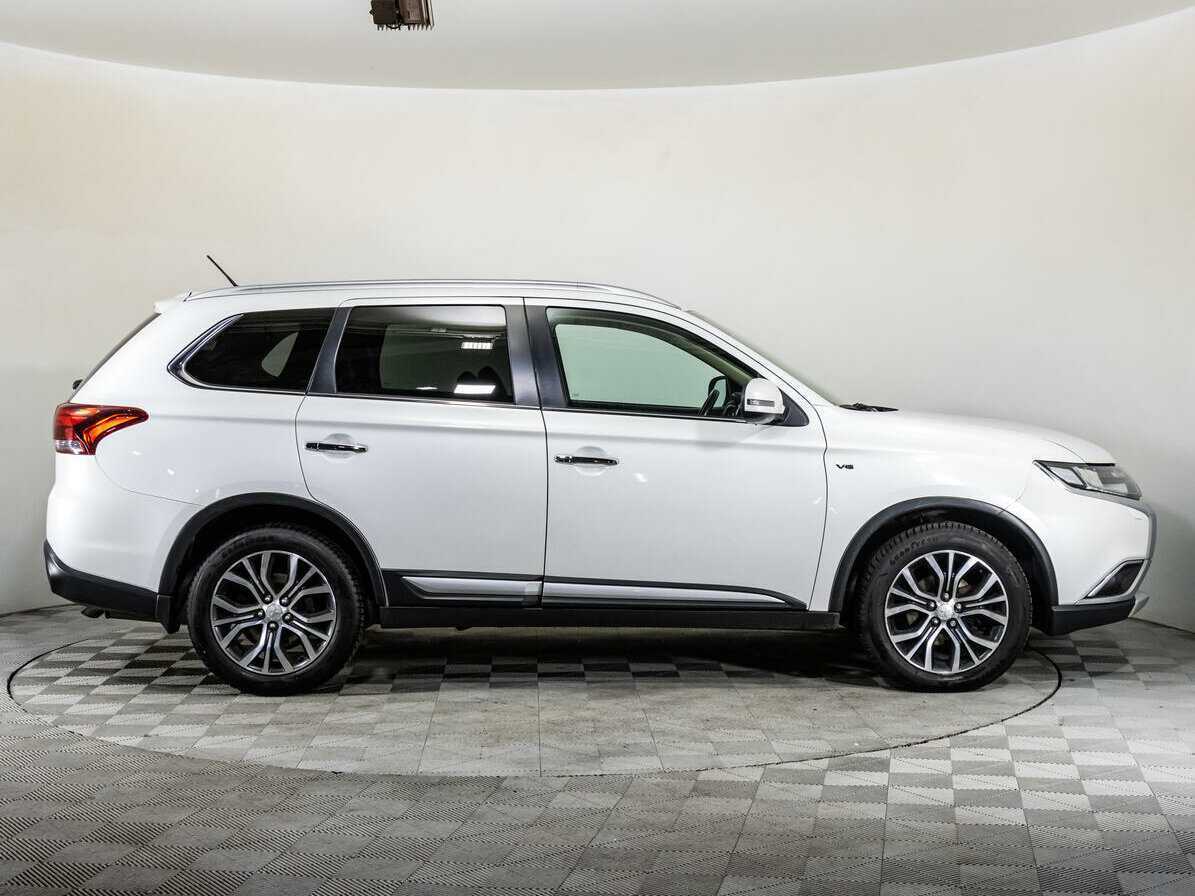 Mitsubishi Outlander, 2016 Фото №4