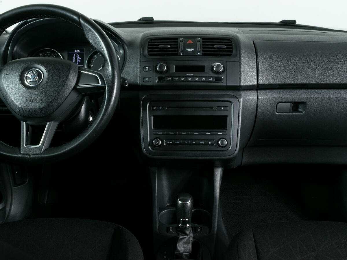 Skoda Fabia, 2013 Фото №8