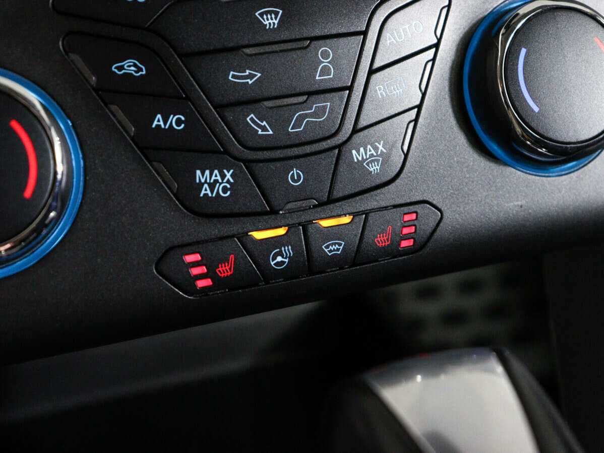 Ford Mondeo, 2016 Фото №12