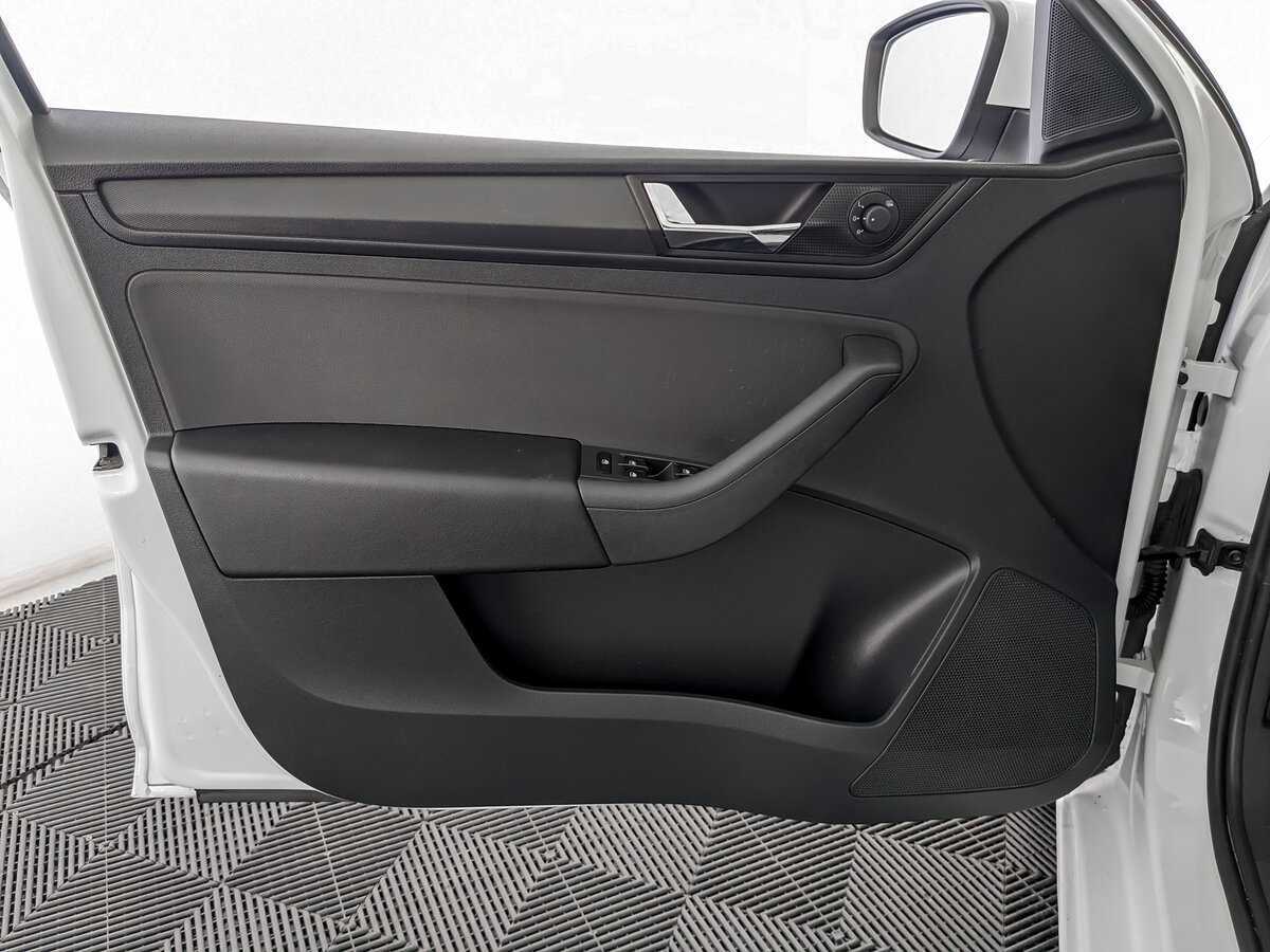 Skoda Rapid, 2021 Фото №15