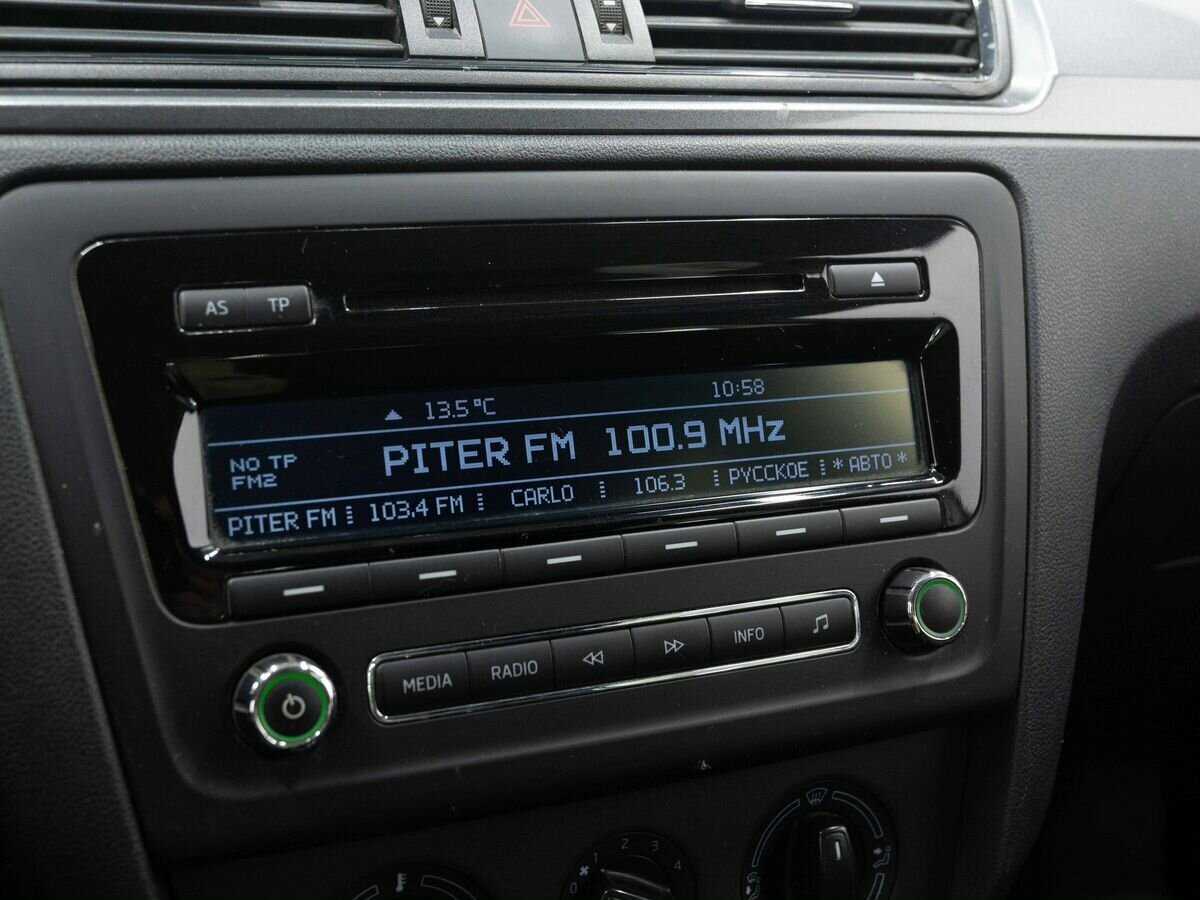 Skoda Rapid, 2015 Фото №17