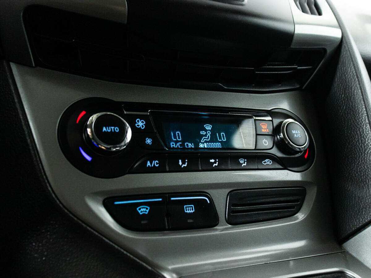 Ford Focus, 2013 Фото №15