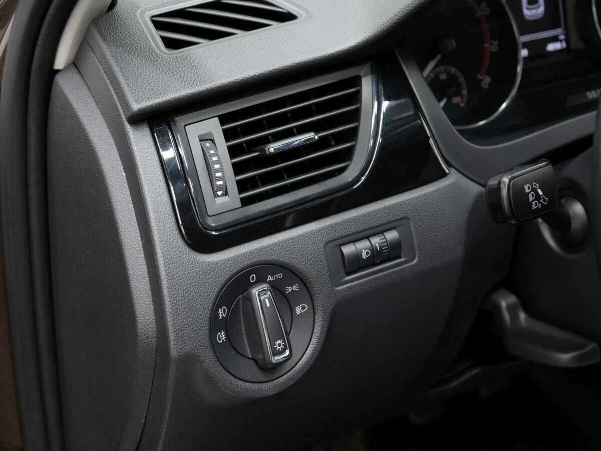 Skoda Rapid, 2018 Фото №21