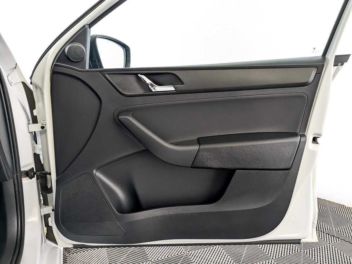 Skoda Rapid, 2017 Фото №24