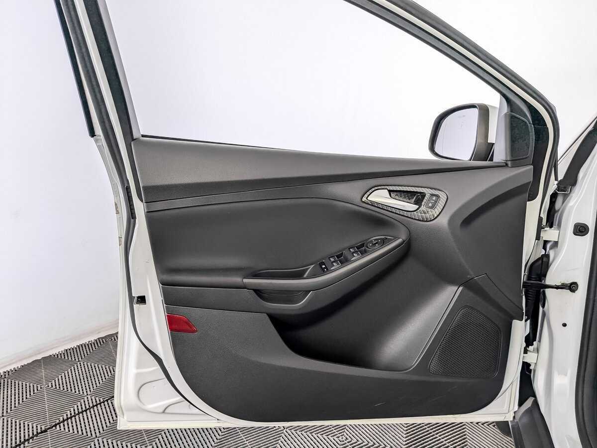 Ford Focus, 2018 Фото №17