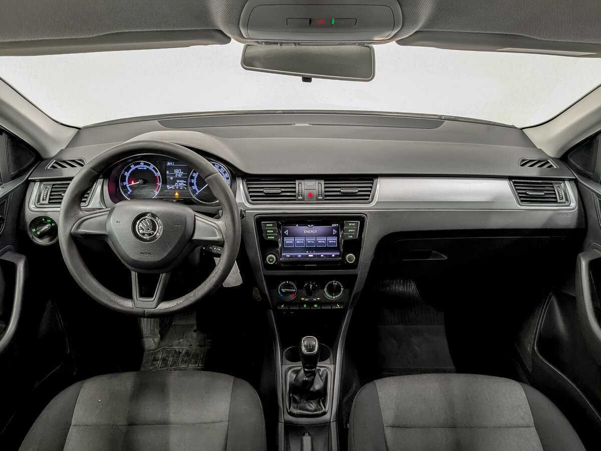 Skoda Rapid, 2017 Фото №14