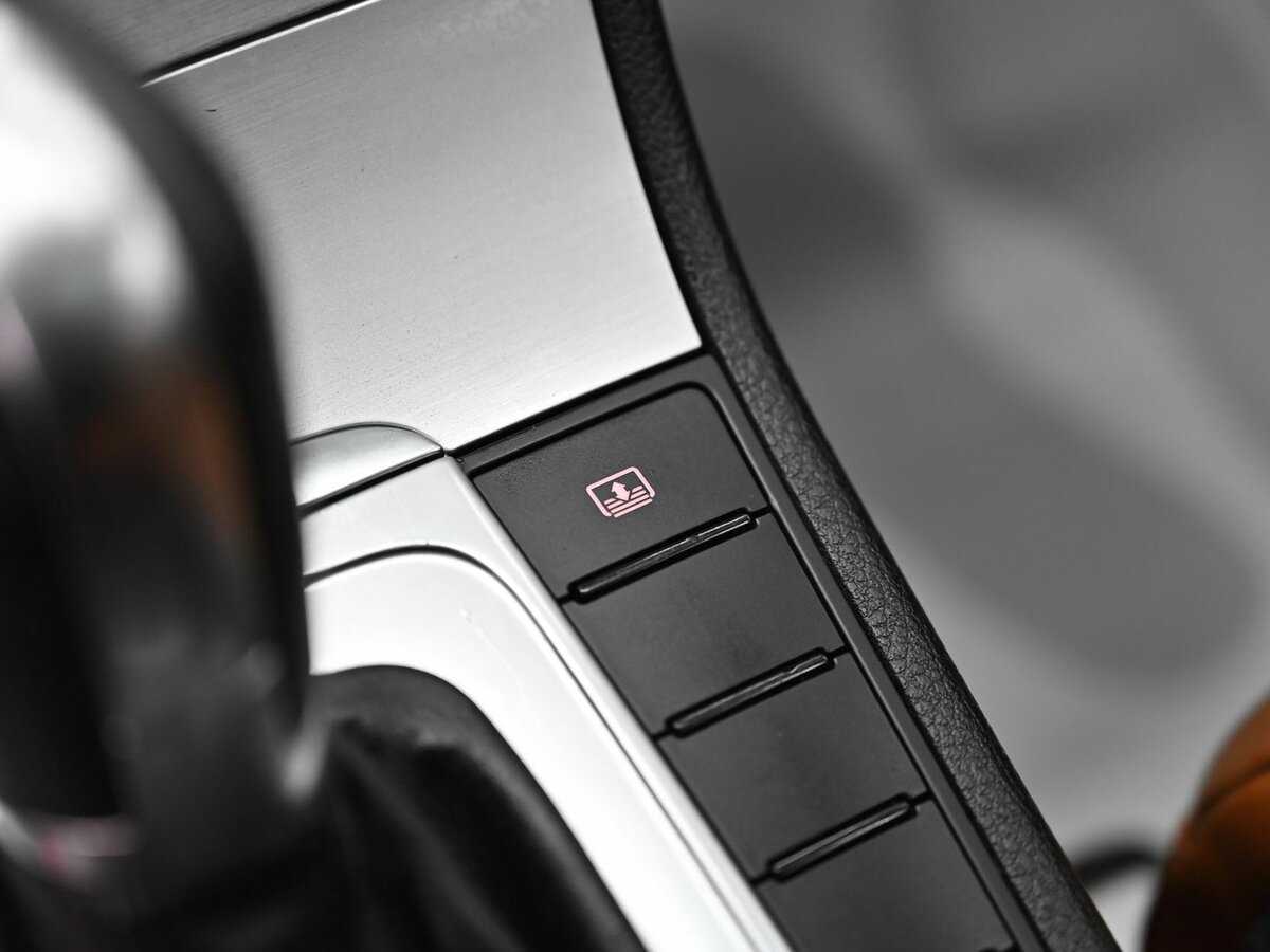 Volkswagen Passat CC, 2013 Фото №11