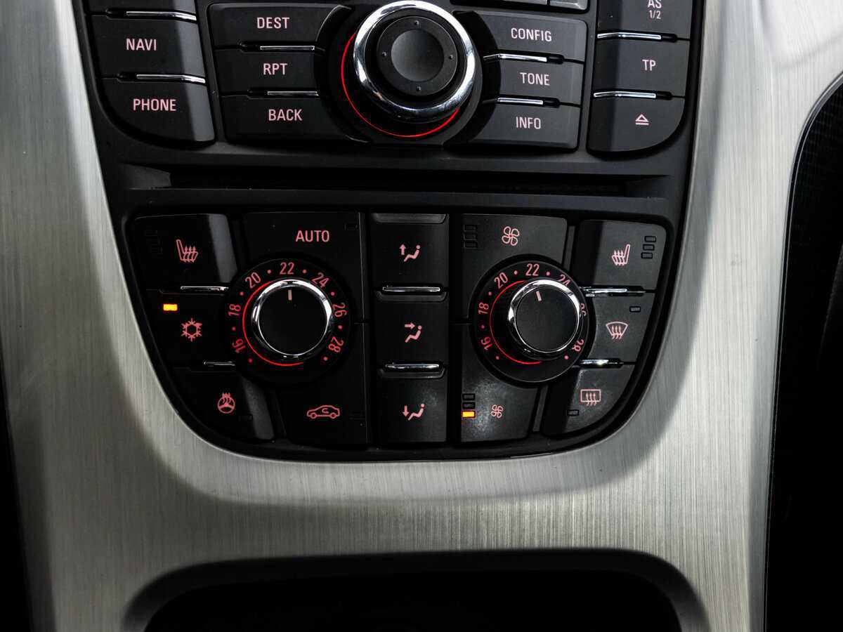 Opel Astra GTC, 2012 Фото №17