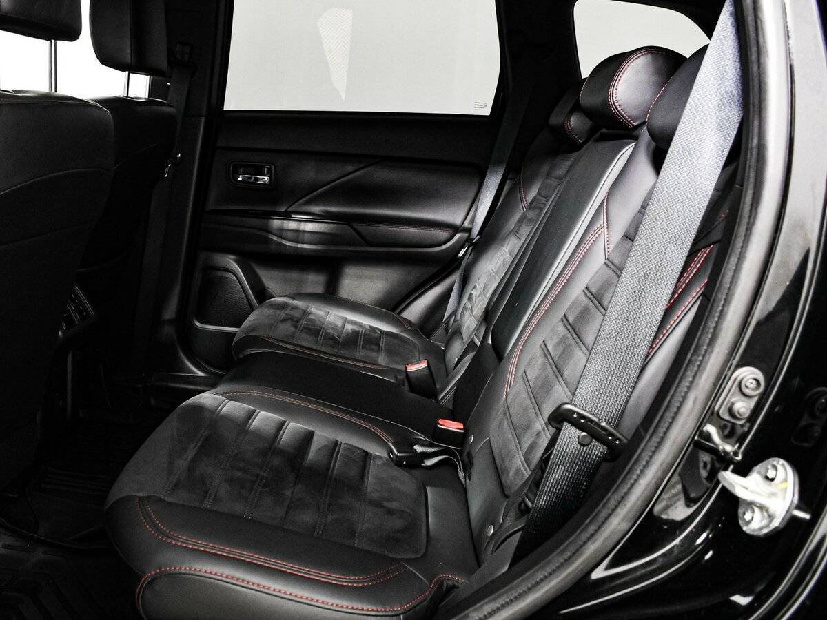 Mitsubishi Outlander, 2020 Фото №13