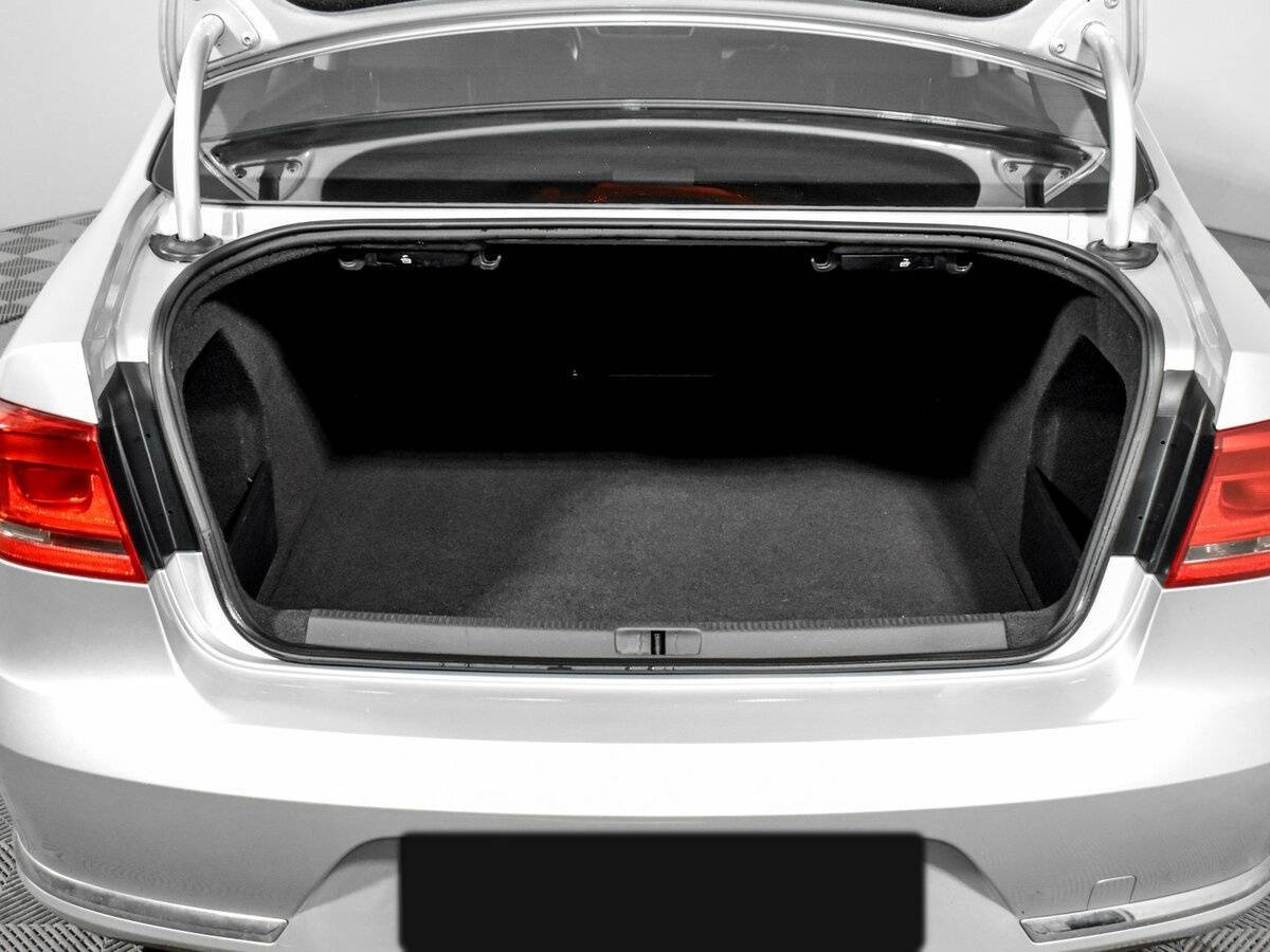 Volkswagen Passat, 2012 Фото №20