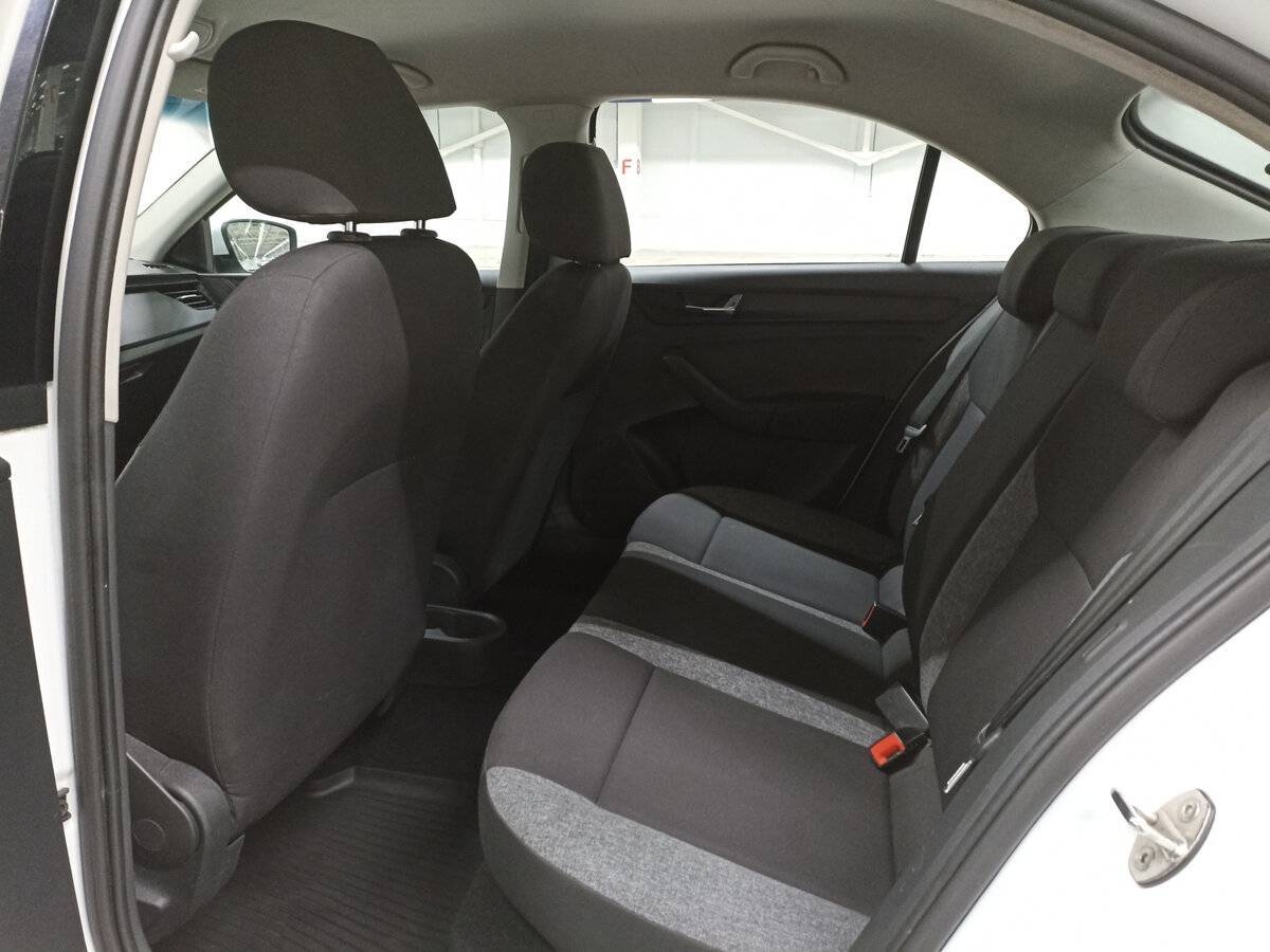 Skoda Rapid, 2021 Фото №12