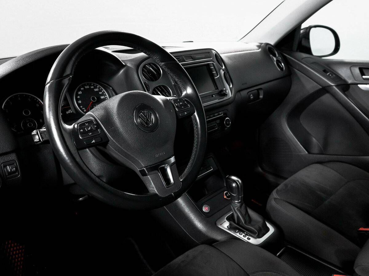 Volkswagen Tiguan, 2015 Фото №14