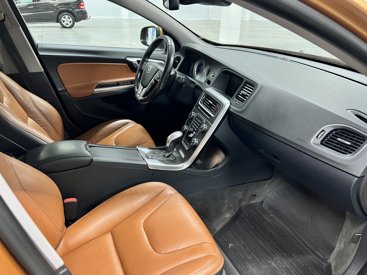 Volvo S60 II, 2012 Фото №11